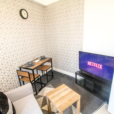 Cozy And Charming - 1 Bedroom Apartment - Free Parking, Transit Links, Close To Stadiums Manchester Exterior photo